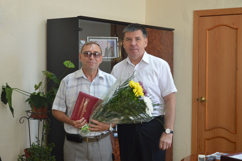 Губернатор Севастополя поздравил школу №26 с летием | РИА 82